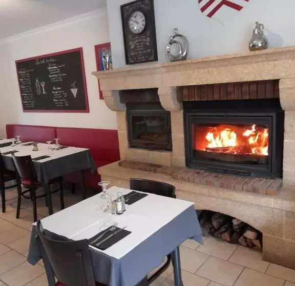 ホテル Hôtel Restaurant Le Gibet