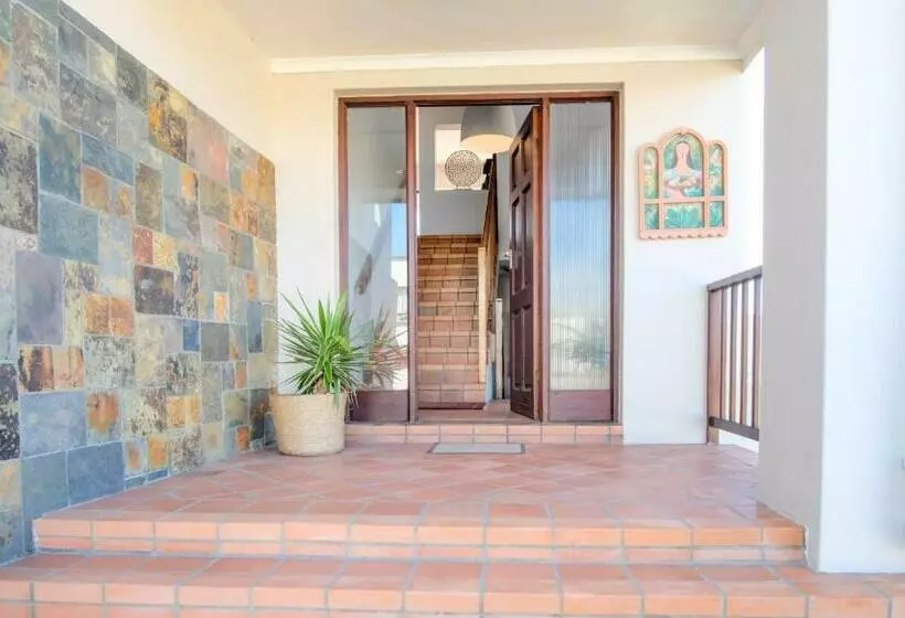 Majatalo A View At Kingfisher Port Alfred Guest Accommodation