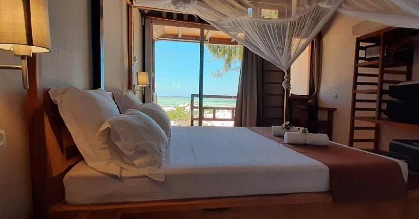 استراحتگاه Madakitecamp