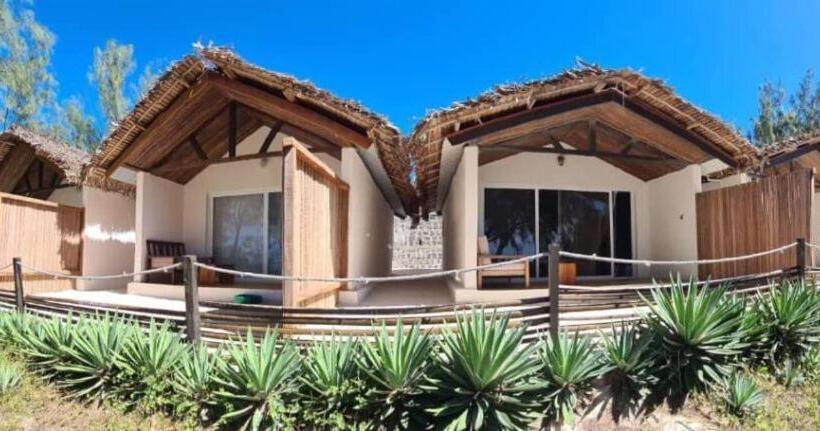 استراحتگاه Madakitecamp