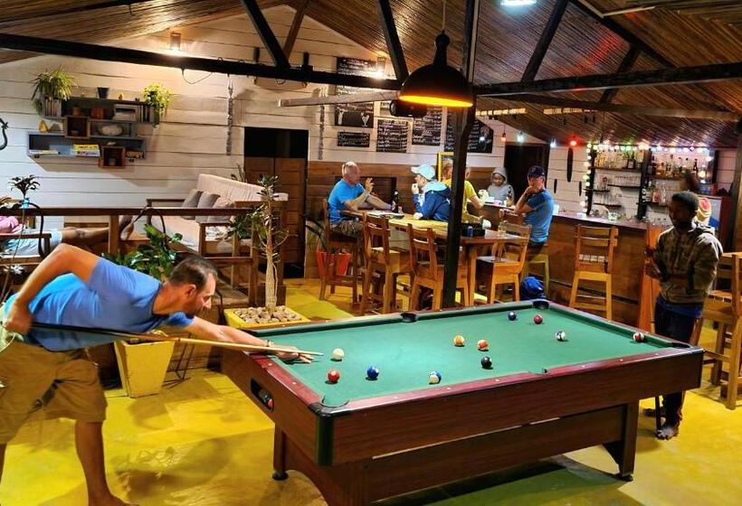 استراحتگاه Madakitecamp