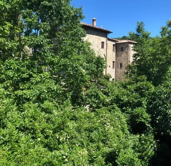 ベッドアンドブレックファースト Castello Del Poderetto