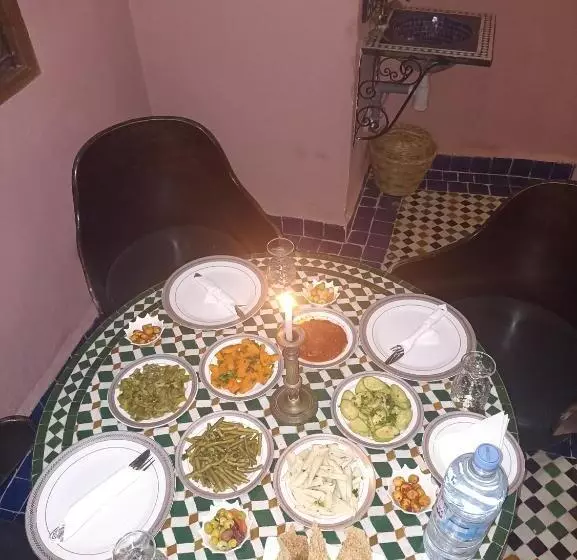 تختخواب و صبحانه Dar Mchachti Fes