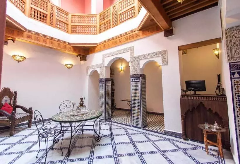 تختخواب و صبحانه Dar Mchachti Fes