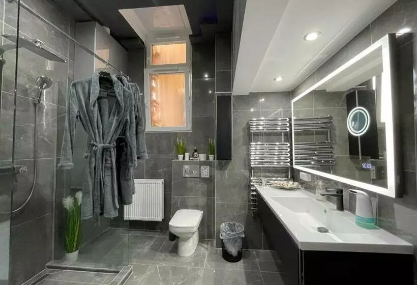 Hostel Rooms