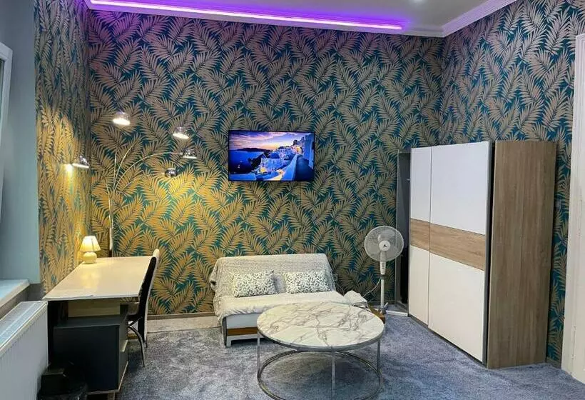 Hostel Rooms