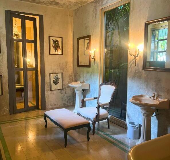 호텔 Coqui Coqui Meson De Malleville   Valladolid