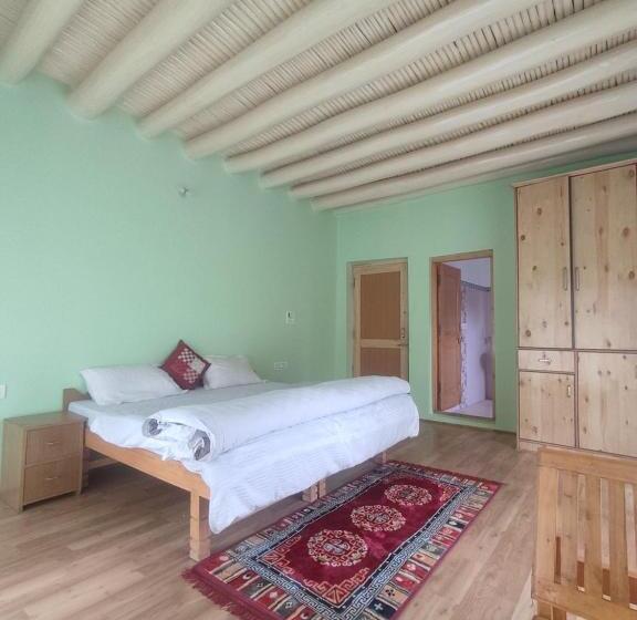 פנסיון Streamlet Homestay