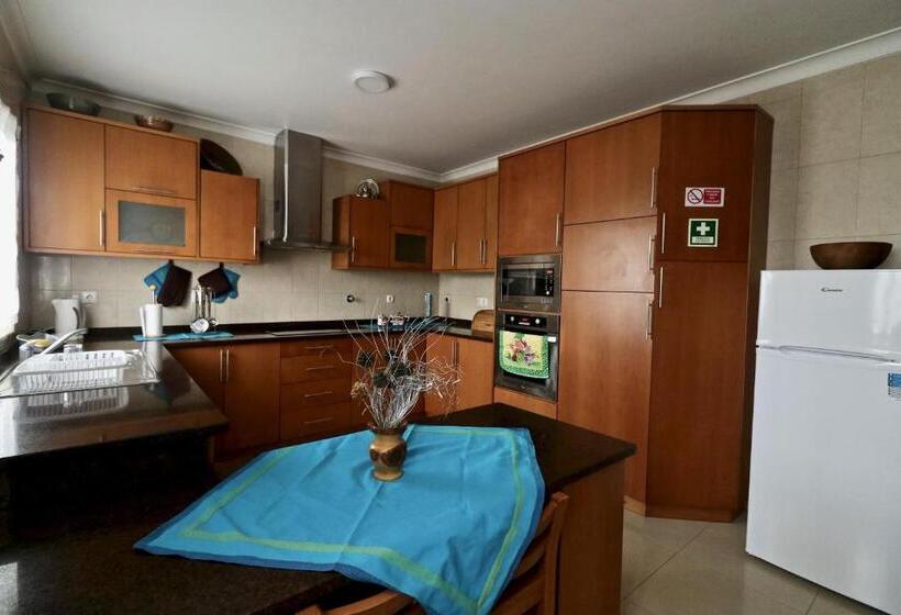 פנסיון West Spring House