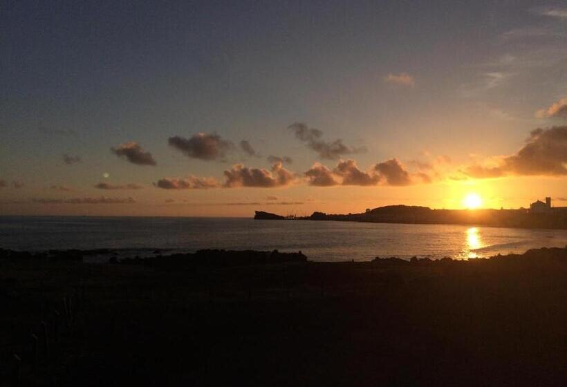 פנסיון West Spring House