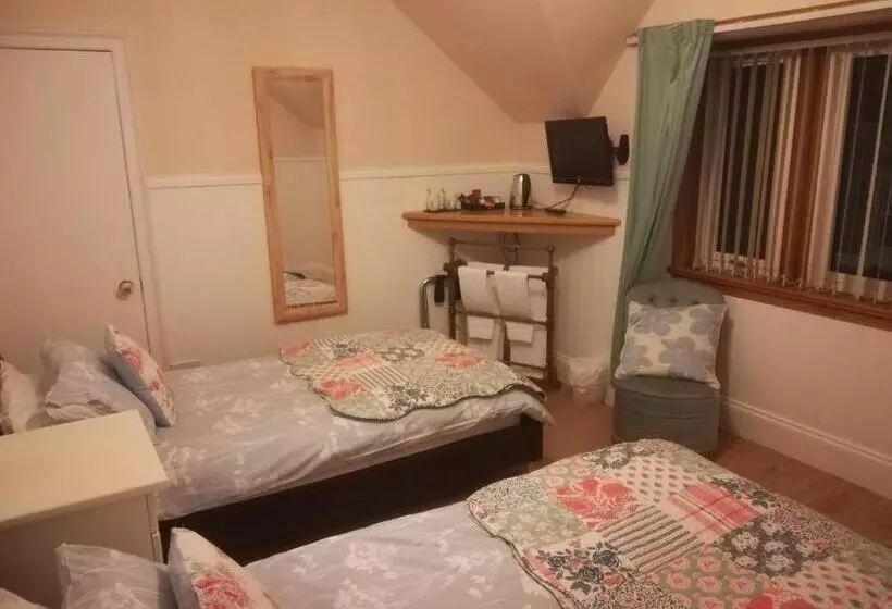 تختخواب و صبحانه Atherstone Guest House