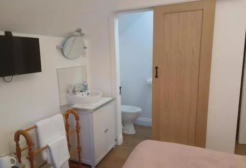 تختخواب و صبحانه Atherstone Guest House