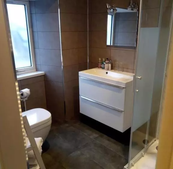 تختخواب و صبحانه Atherstone Guest House