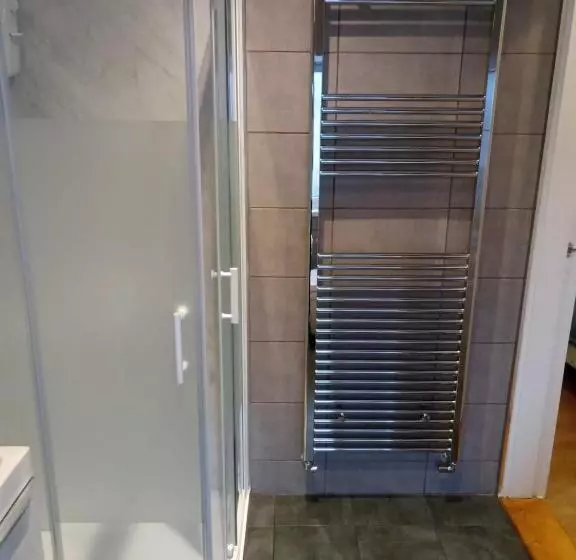 تختخواب و صبحانه Atherstone Guest House