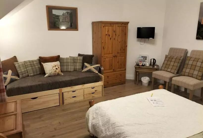 تختخواب و صبحانه Atherstone Guest House