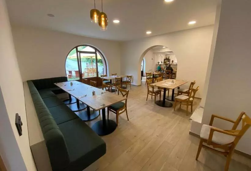 ペンション Comfort Pálava, Penzion & Restaurant