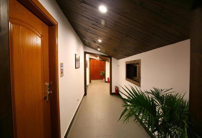 Pensjonat Fenghuang Slowly Time Inn