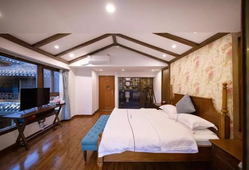 Majatalo Fenghuang Slowly Time Inn