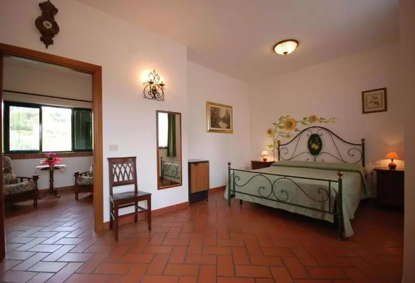 Hotelli Agriturismo La Baroncella