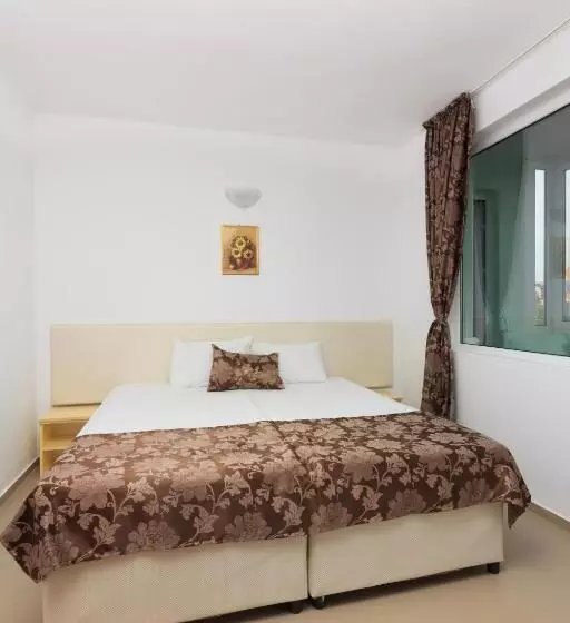 پانسیون Guesthouse Sunny Dream