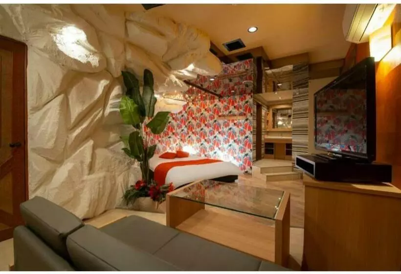 Royal Hotel Uohachi Bettei   Vacation Stay 81417