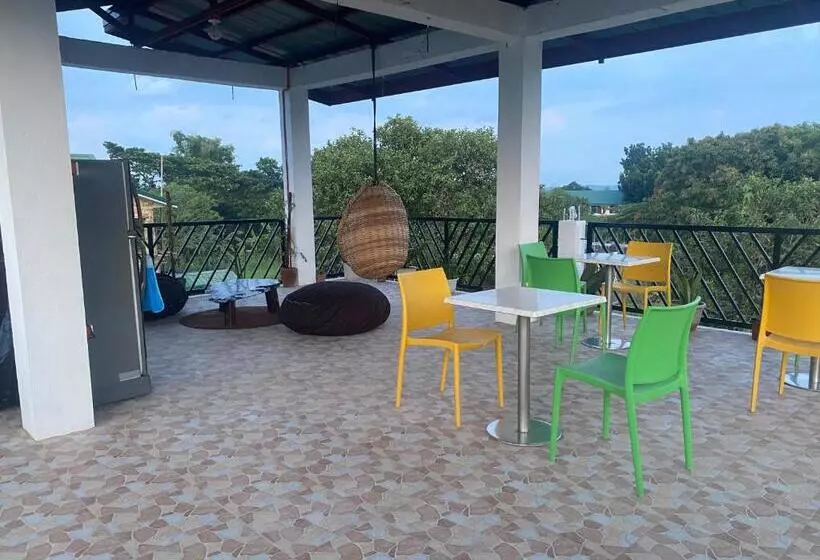 ベッドアンドブレックファースト Traditional Filipino Home Near 100 Islands Wharf