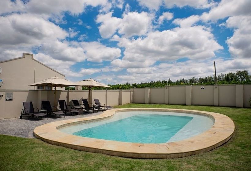 Africanos Country Estate