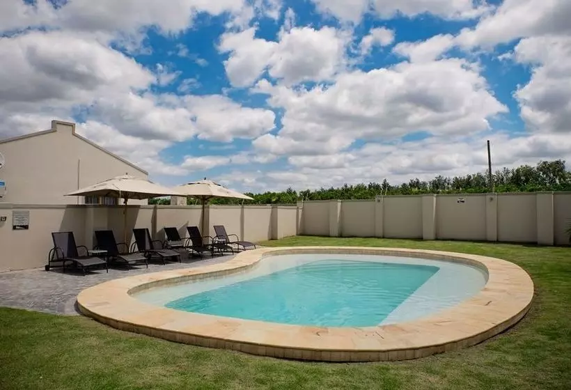 Africanos Country Estate