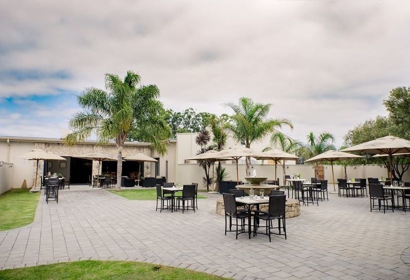 Africanos Country Estate