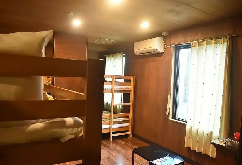 Petit  Wakayama  Hostel