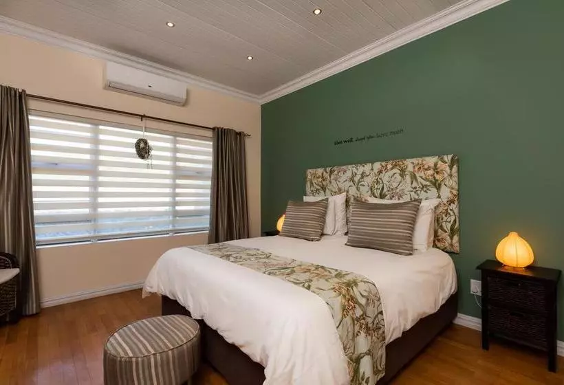 ベッドアンドブレックファースト African Tulip Guesthouse