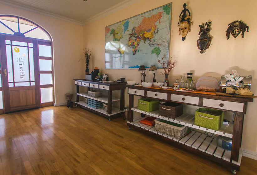 مبيت وإفطار African Tulip Guesthouse