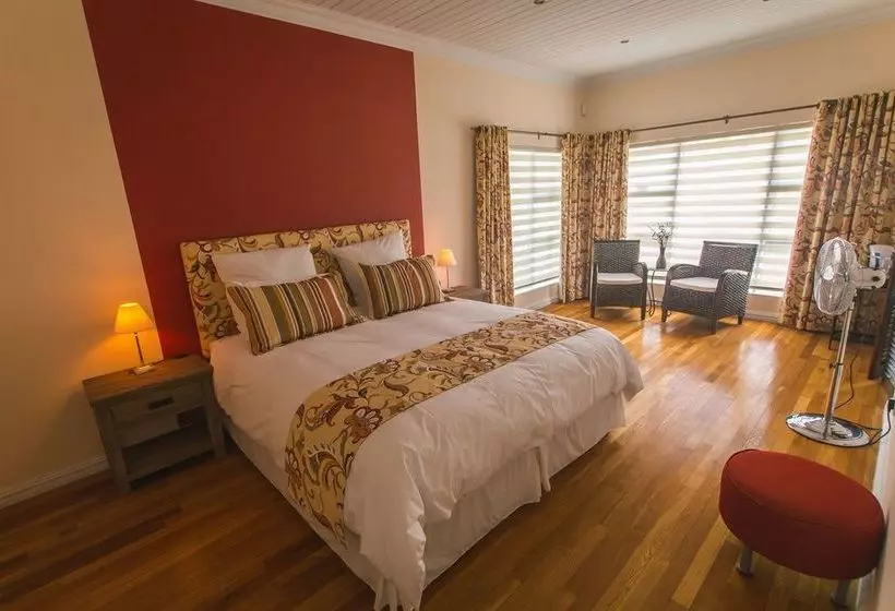 ベッドアンドブレックファースト African Tulip Guesthouse