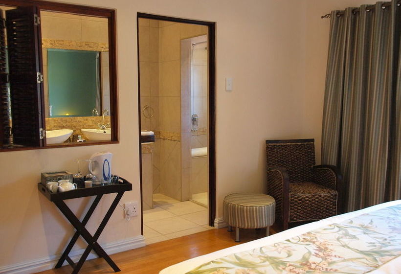 مبيت وإفطار African Tulip Guesthouse