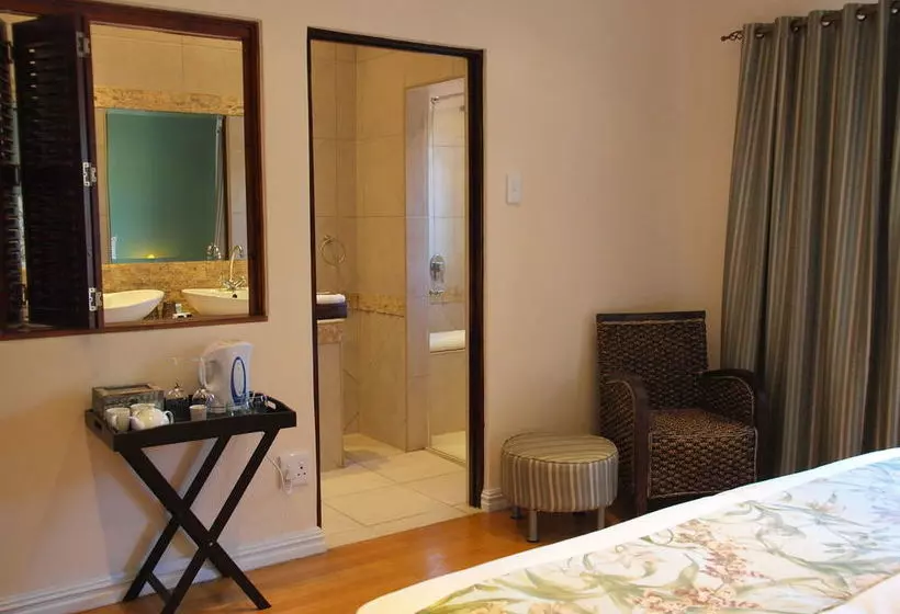 ベッドアンドブレックファースト African Tulip Guesthouse