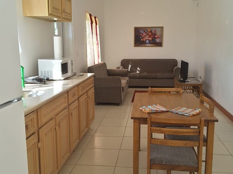 Date Palms Apartments