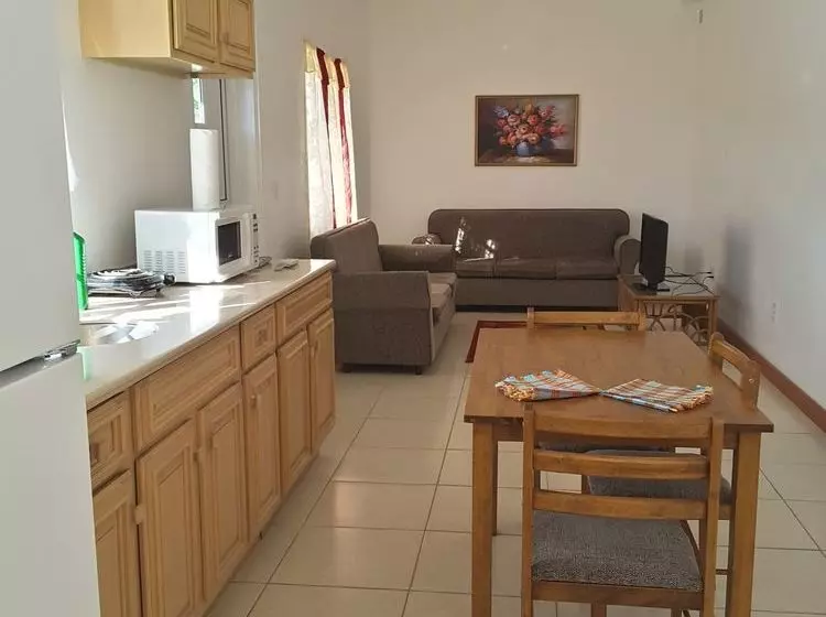 Date Palms Apartments