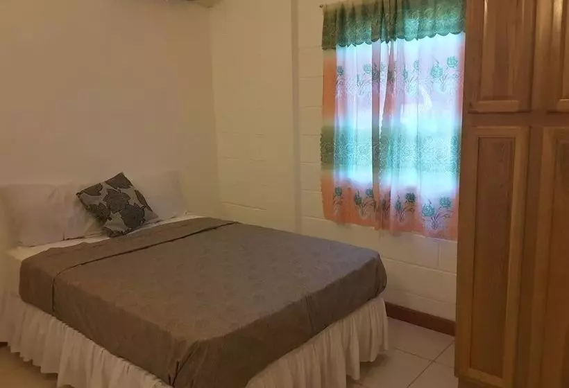 Date Palms Apartments