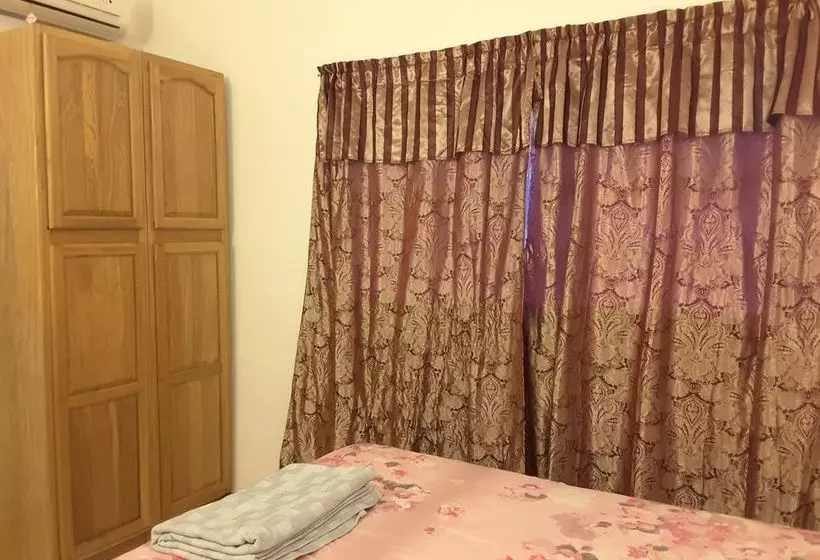 Date Palms Apartments