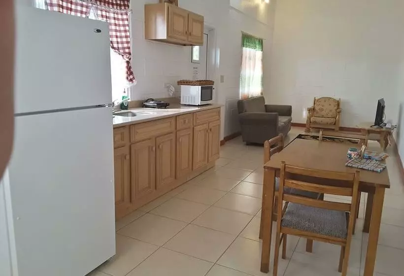 Date Palms Apartments
