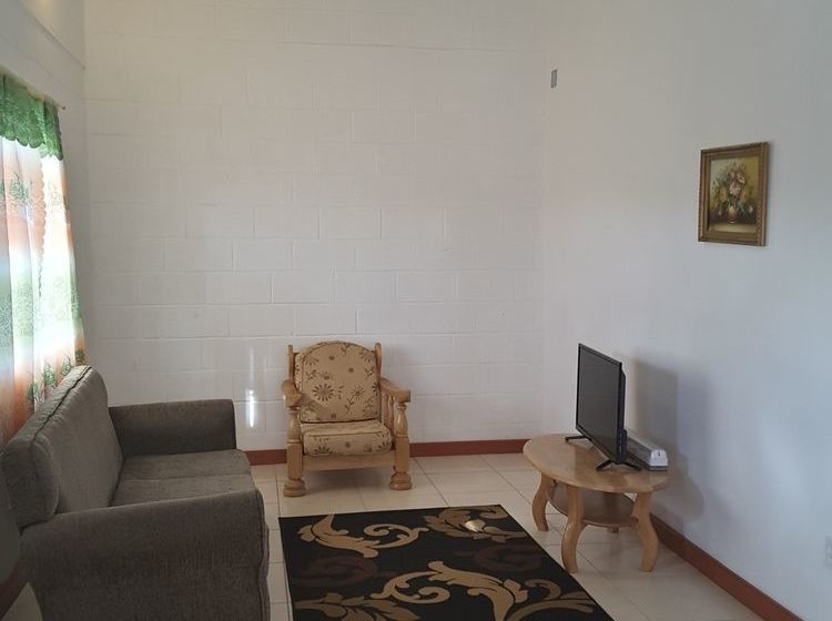 Date Palms Apartments