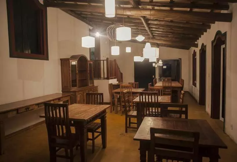 ホテル Almaserra Vila