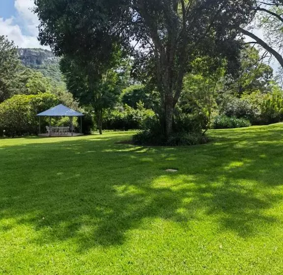 هتل Avoca Vale Country