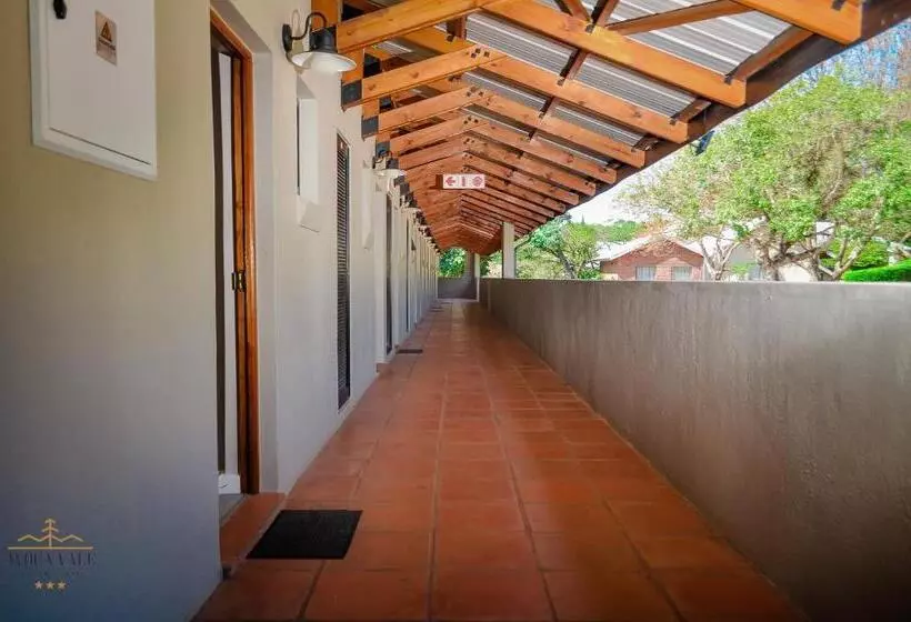 هتل Avoca Vale Country