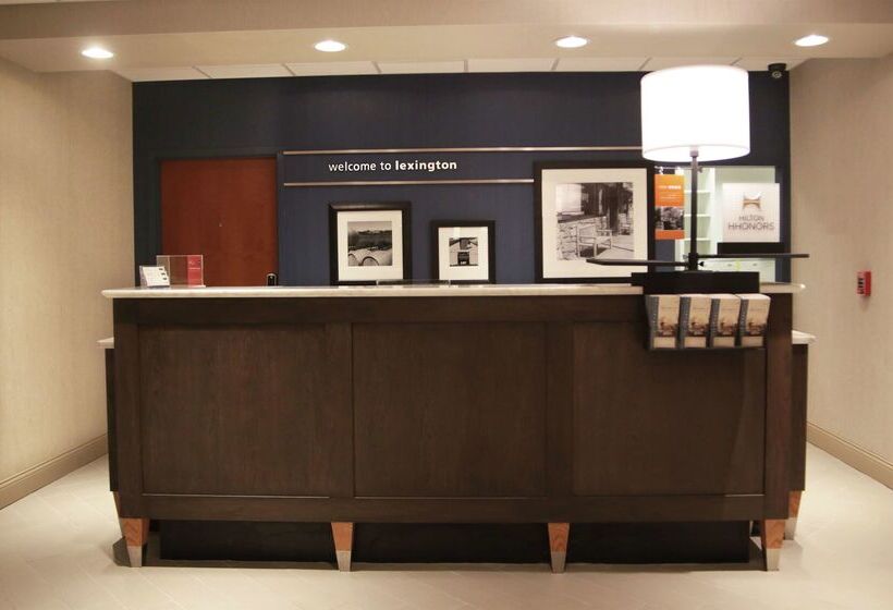 Отель Hampton Inn Lexington Medical Center