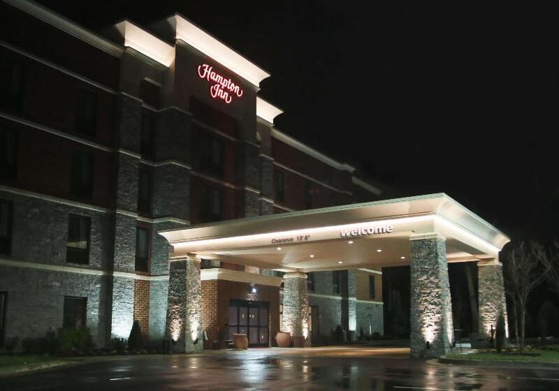 Отель Hampton Inn Lexington Medical Center