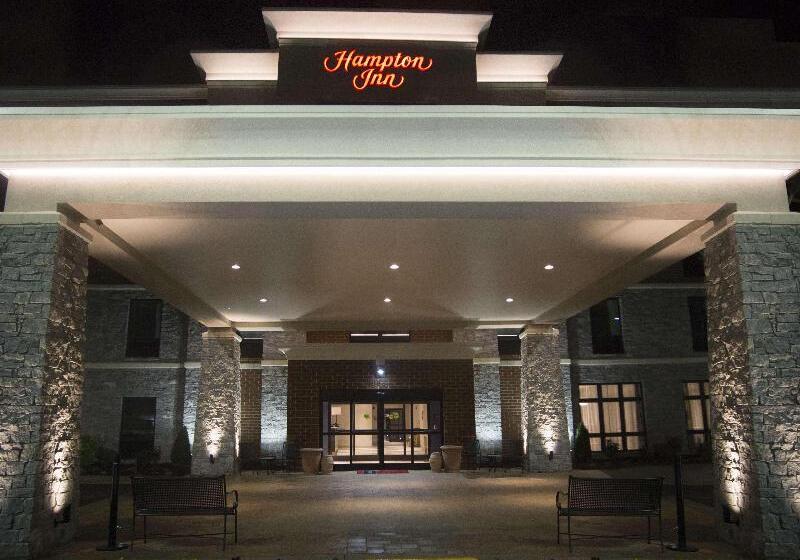 Отель Hampton Inn Lexington Medical Center