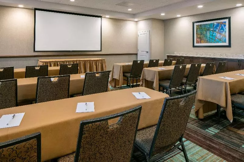 ホテル Hampton Inn & Suites Mason City