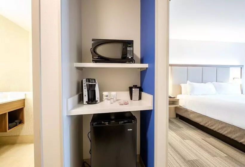 ホテル Holiday Inn Express & Suites Eagan   Minneapolis Area, An Ihg