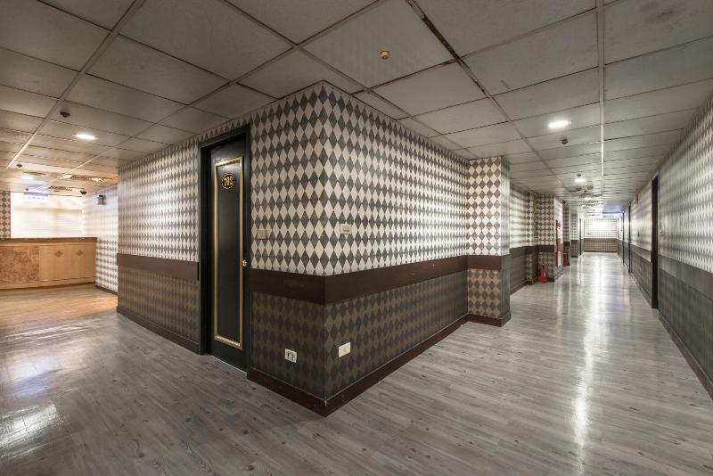 هتل Lotus Yuan Business